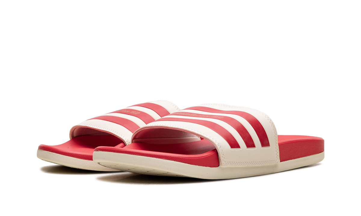 "White" ADILETTE COMFORT GW8755 - product image from the listing.