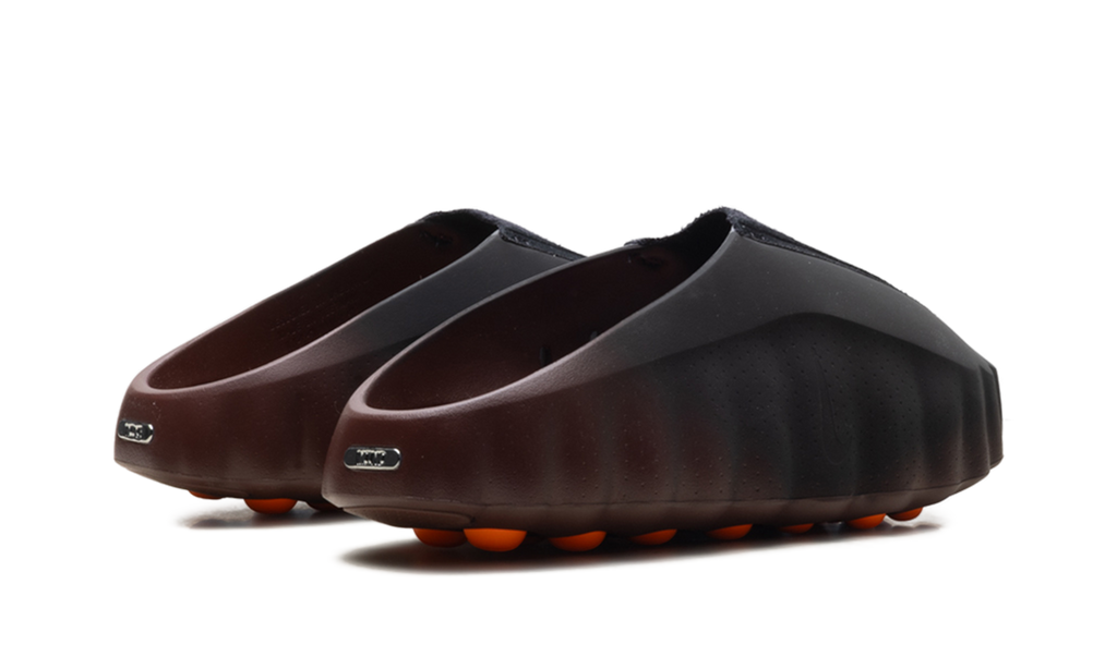 "Bronze Eclipse Total Orange" Mind 001 Flyknit Slide IR2175 200 - product image from the listing.