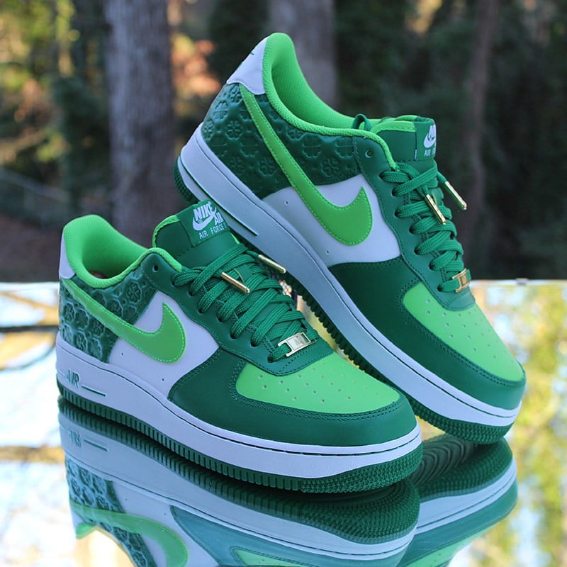 St Patricks Day - Nike Air Force 1 Low 2021 - product image from the listing.