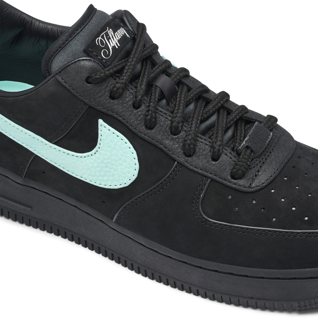 Nike Air Force 1 Low x Tiffany & Co. Tiffany in Blue - product image from the listing.