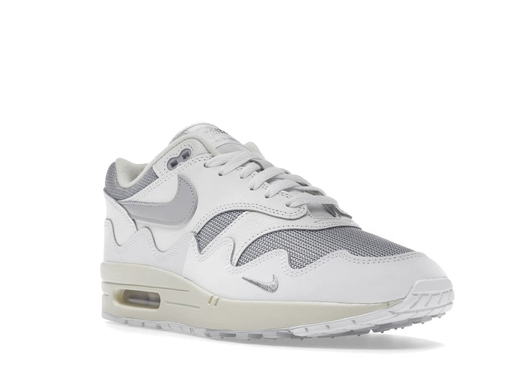 Nike Air Max 1 Patta Waves in White - product image from the listing.