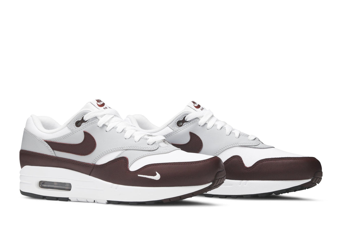 Mystic Dates - Nike Air Max 1 Premium - product image from the listing.