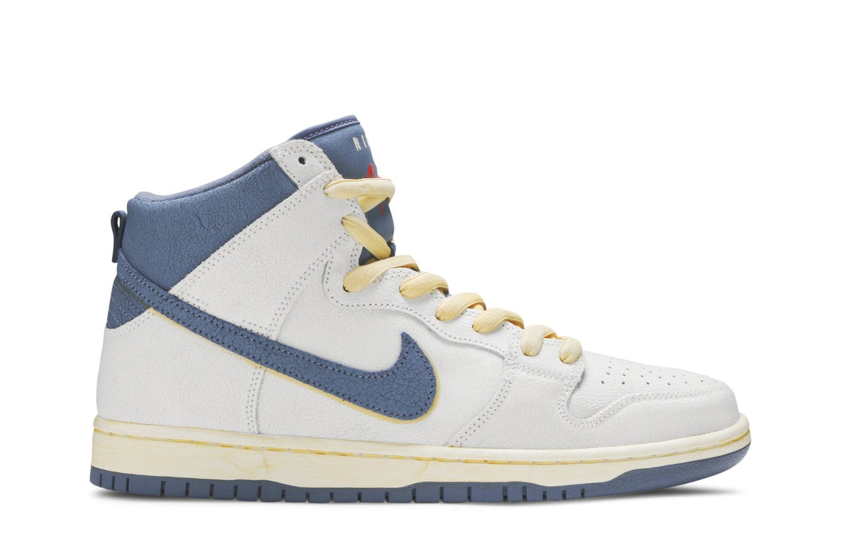 Nike SB x Atlas Dunk High Lost At Sea Collaboration - product image from the listing.