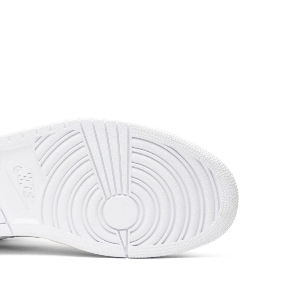Off-White x Air Jordan 1 Retro High OG White 2018 AQ0818-100 - product image from the listing.