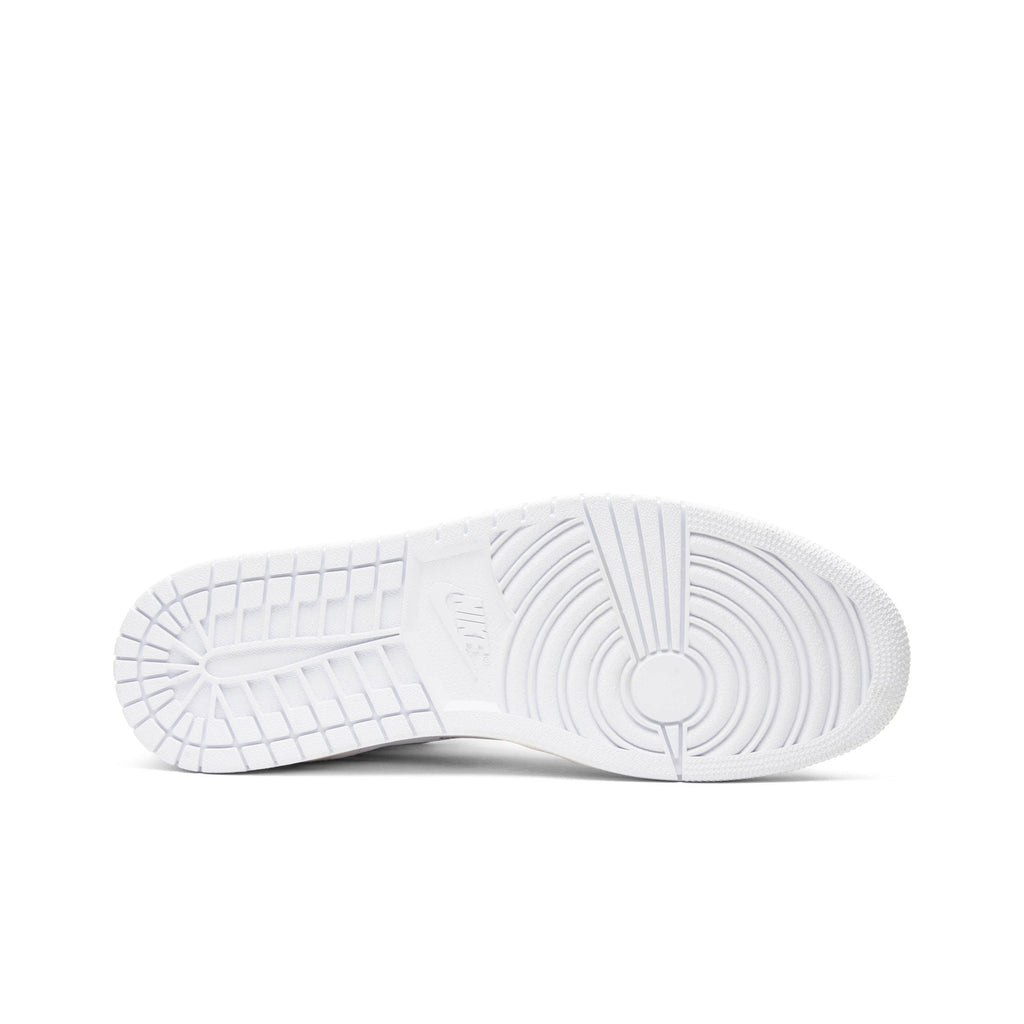 Off-White x Air Jordan 1 Retro High OG White 2018 AQ0818-100 Collaboration - product image from the listing.