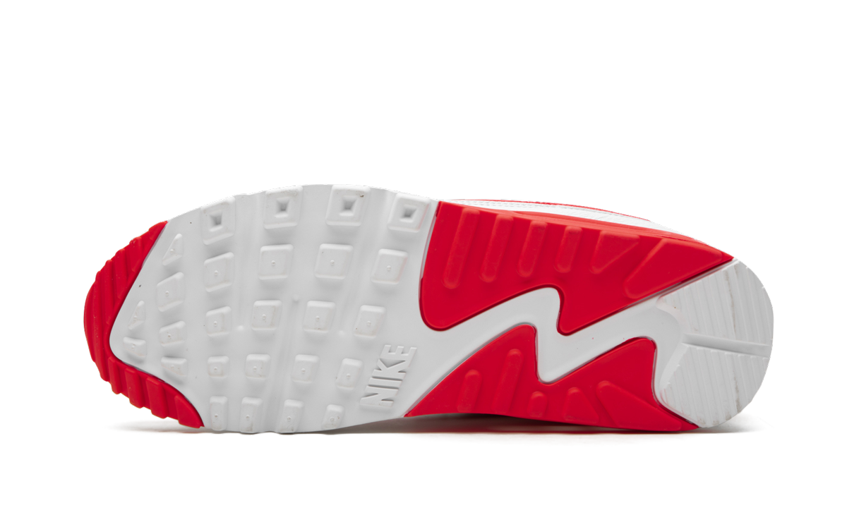 "Undefeated White/Red" Air Max 90 / UNDFTD CJ7197 103 - product image from the listing.