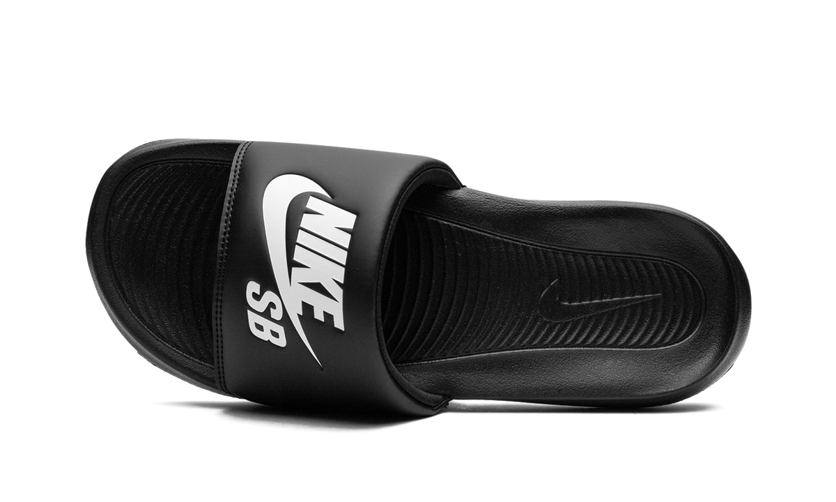 "Black White" SB Victori One Slide DR2018 001 - product image from the listing.