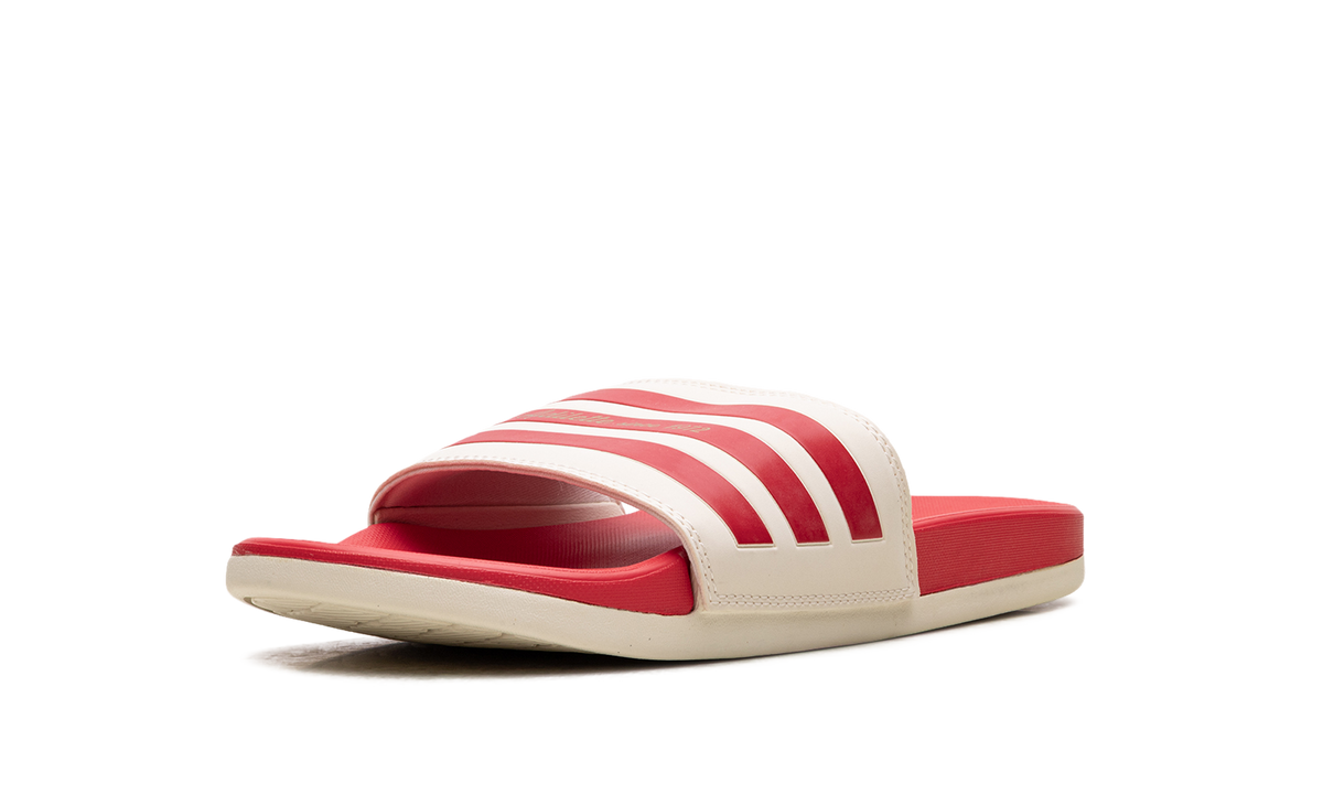 "White" ADILETTE COMFORT GW8755 - product image from the listing.