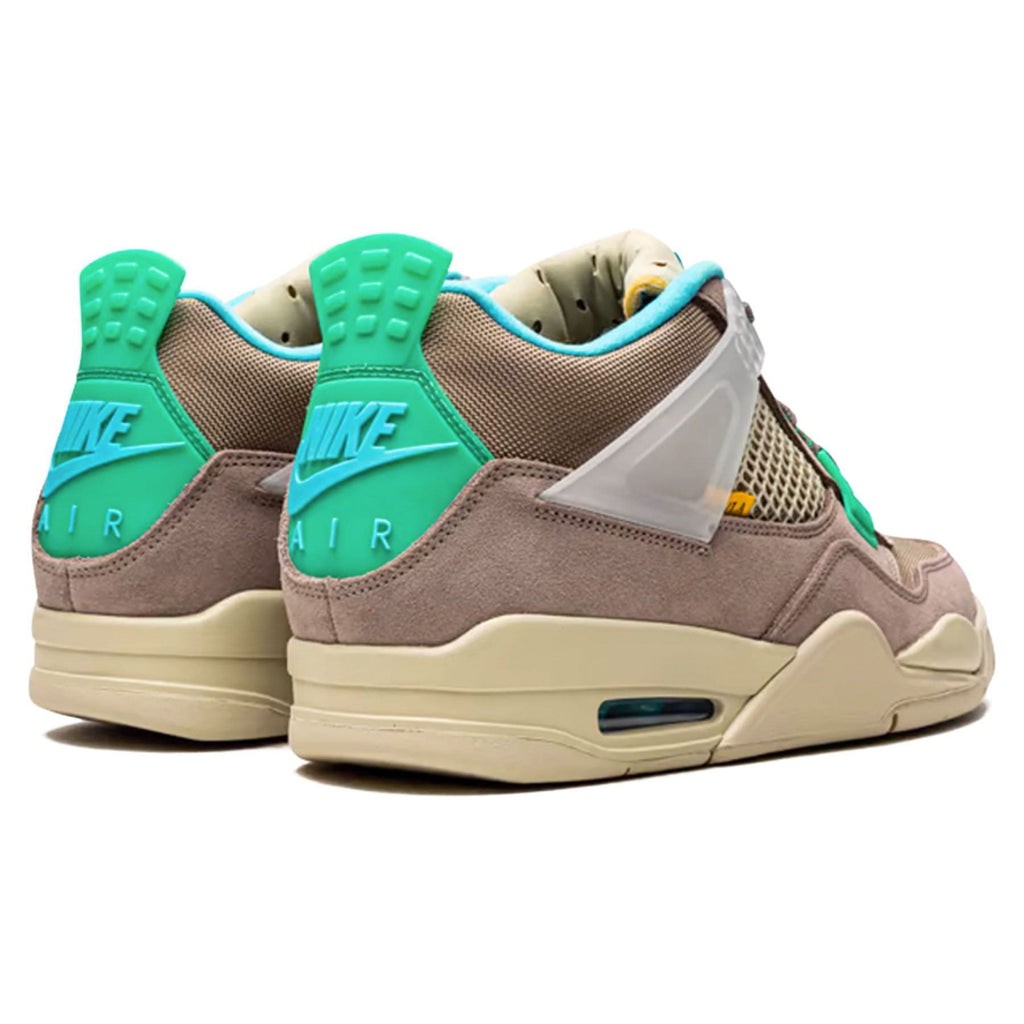 Union LA x Jordan 4 Retro Taupe Haze Collaboration - product image from the listing.
