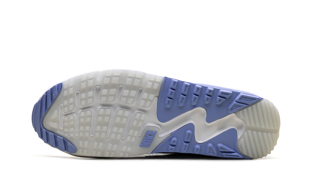 "White Royal Pulse" Air Max 90 Golf HV9305 100 - product image from the listing.