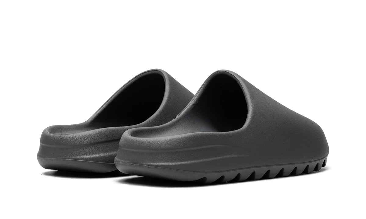 "Slate Grey" Yeezy Slide ID2350 - product image from the listing.