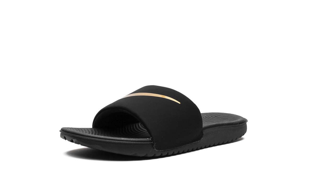 "Black" Kawa Slides GS 819352 003 - product image from the listing.