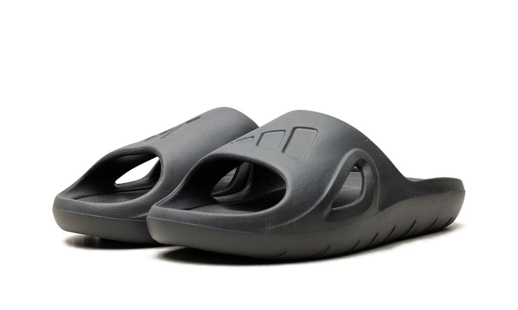 "Carbon Core Black" Adicane Slides HQ9915 - product image from the listing.