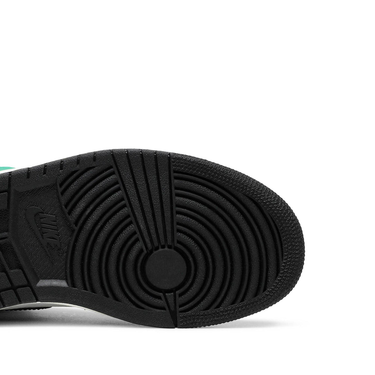 Air Jordan 1 Retro High OG 'Lucky Green' DB4612-300 for Women - product image from the listing.