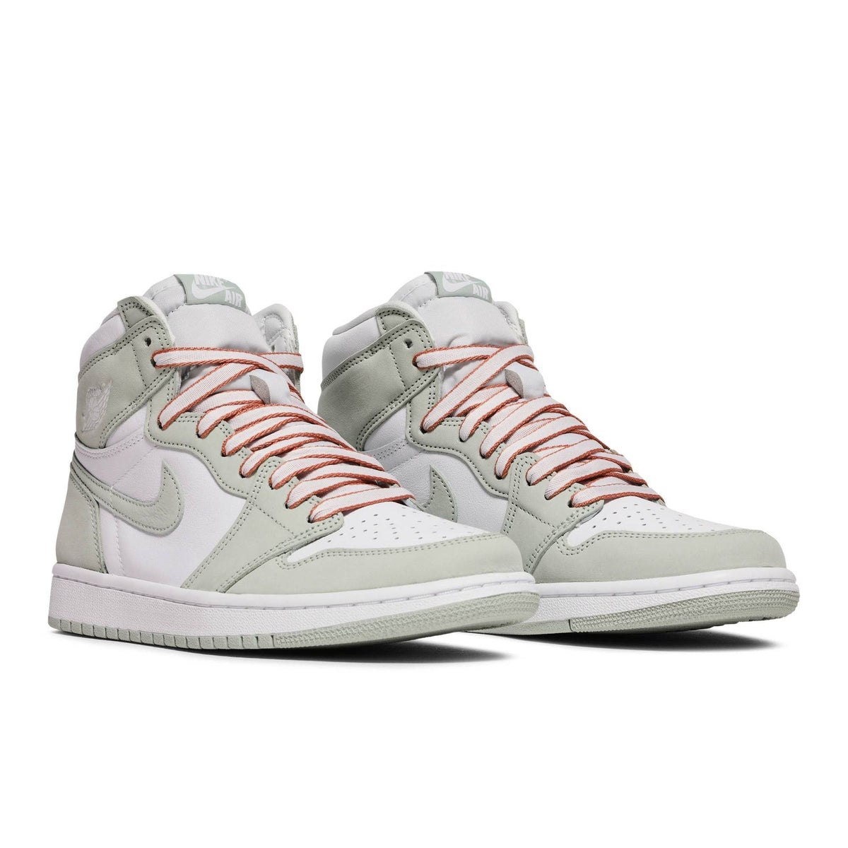 Air Jordan 1 Retro High OG Seafoam CD0461-002 for Women - product image from the listing.
