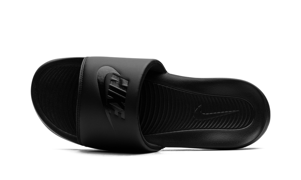 "victori one" NIKE VICTORI ONE SLIDE CN9675 003 - product image from the listing.
