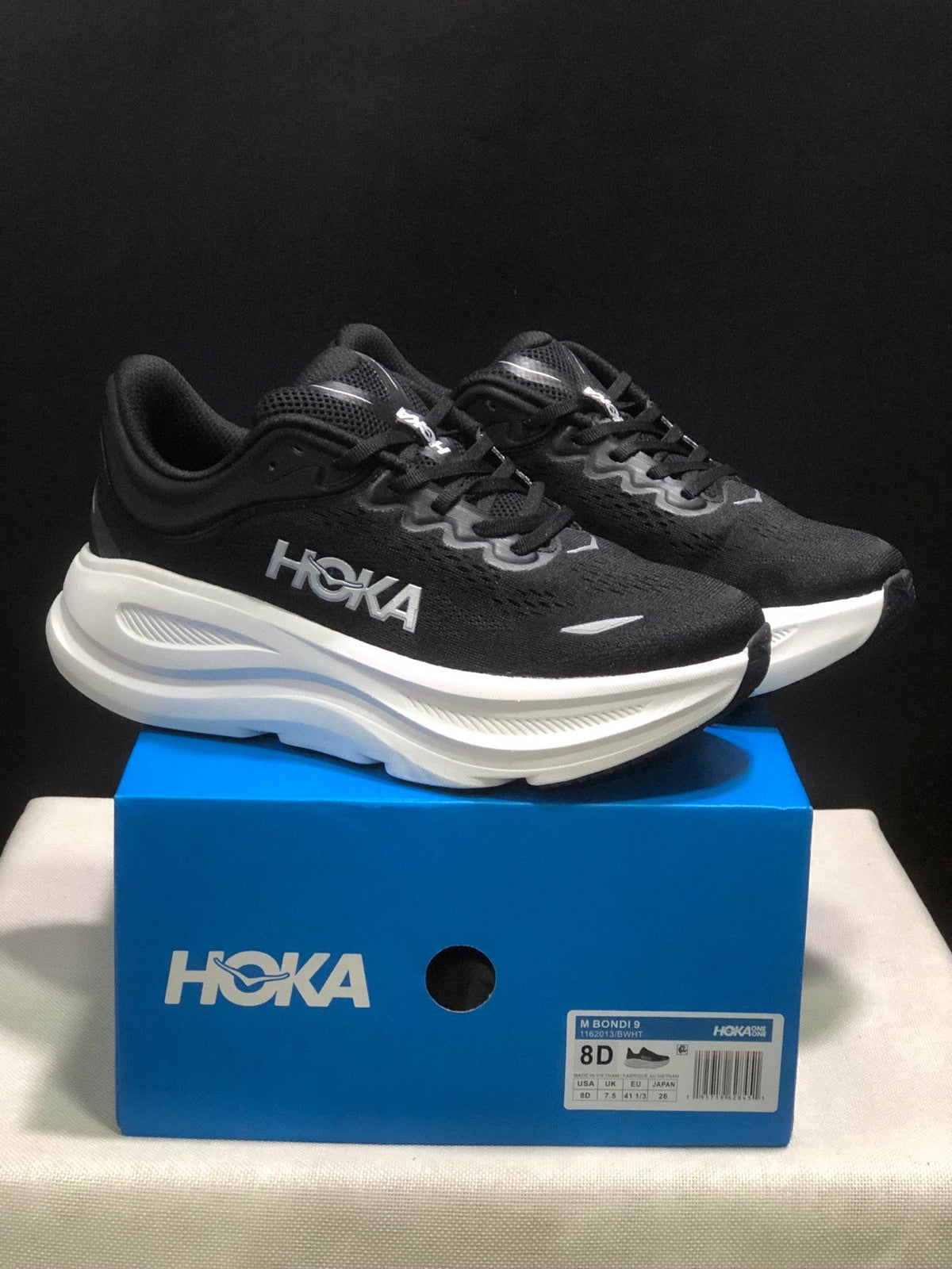 ONE ONE Bondi 9 by HOKA - product photo shown in the listing for this item.