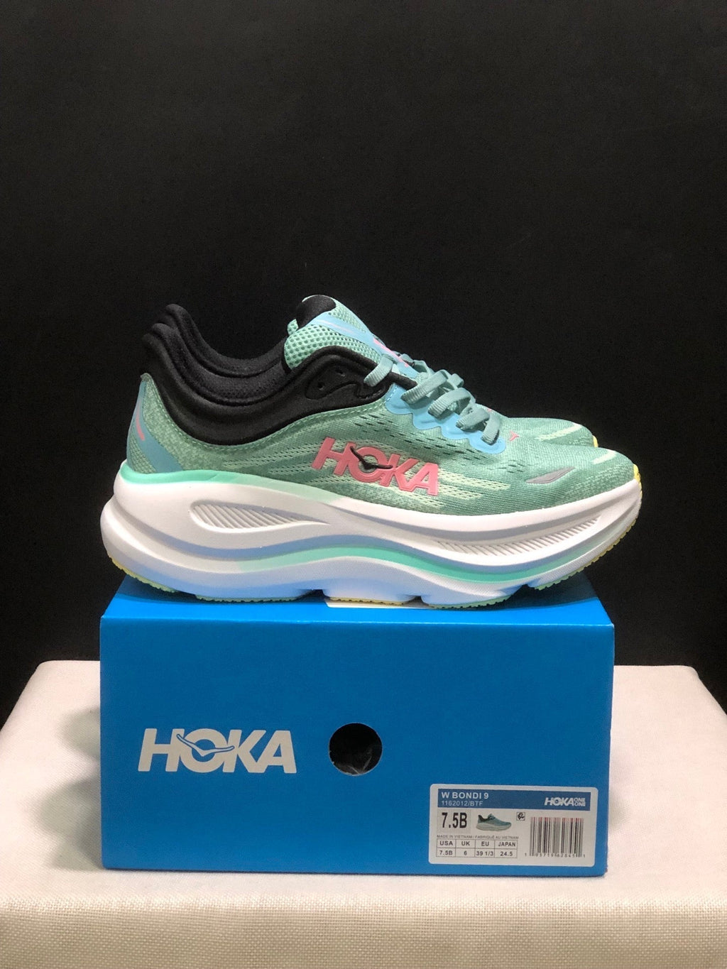 ONE ONE Bondi 9 by HOKA - product photo shown in the listing for this item.