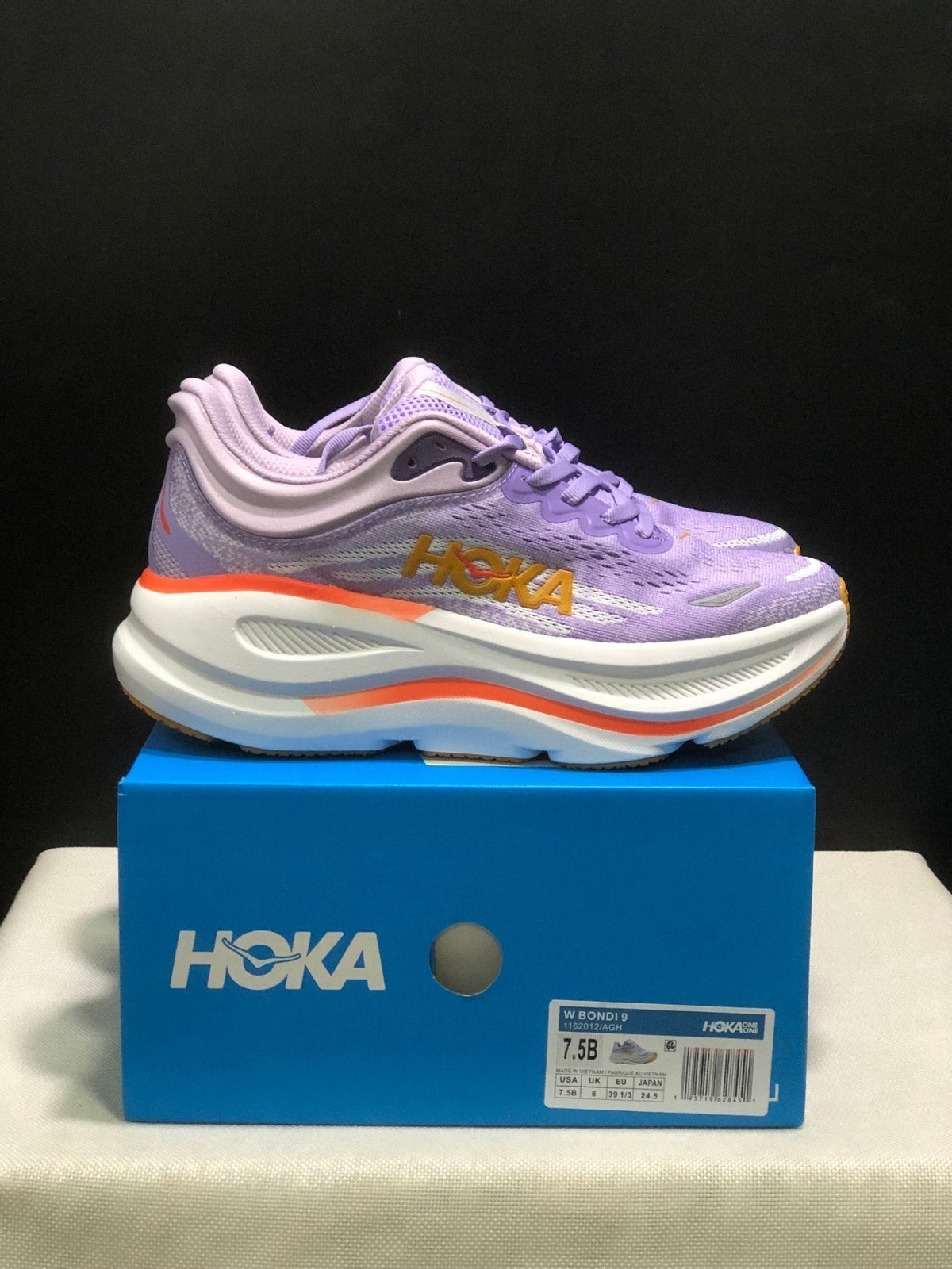 ONE ONE Bondi 9 by HOKA - product photo shown in the listing for this item.