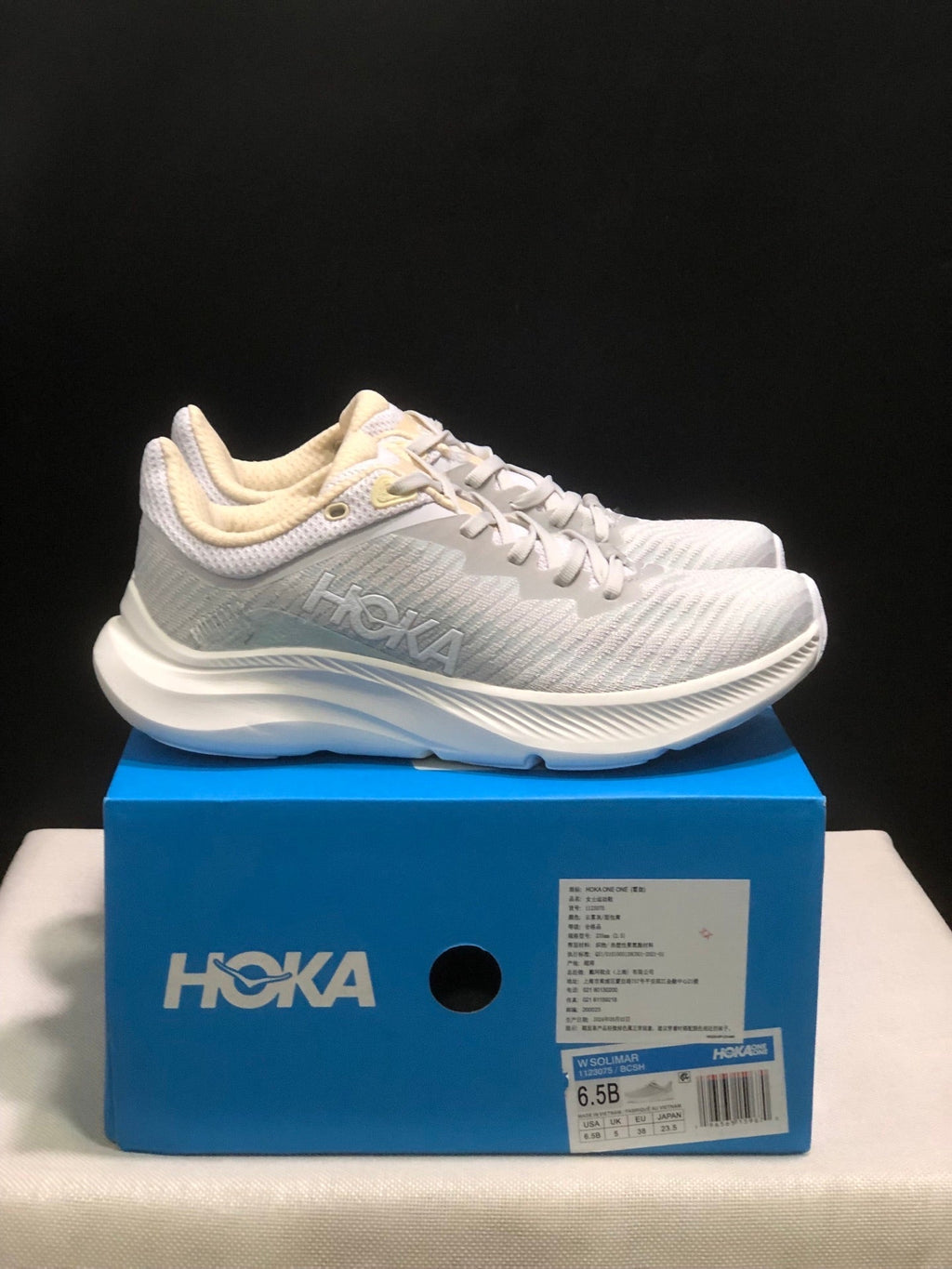 ONE ONE Solimar by HOKA - product photo shown in the listing for this item.