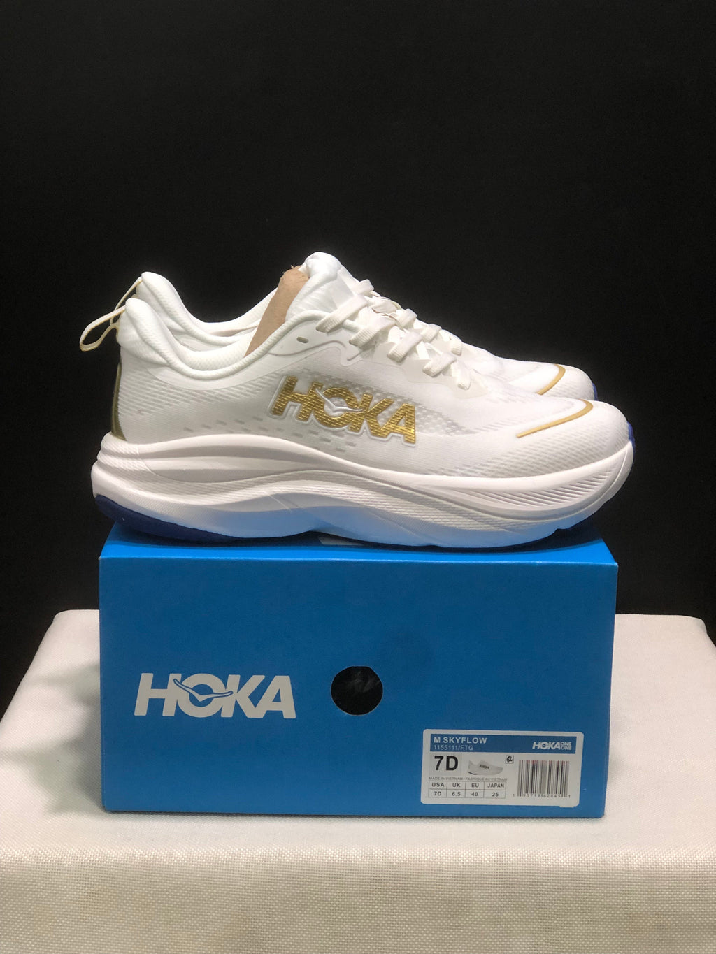 ONE ONE SKYFLOW by HOKA - product photo shown in the listing for this item.