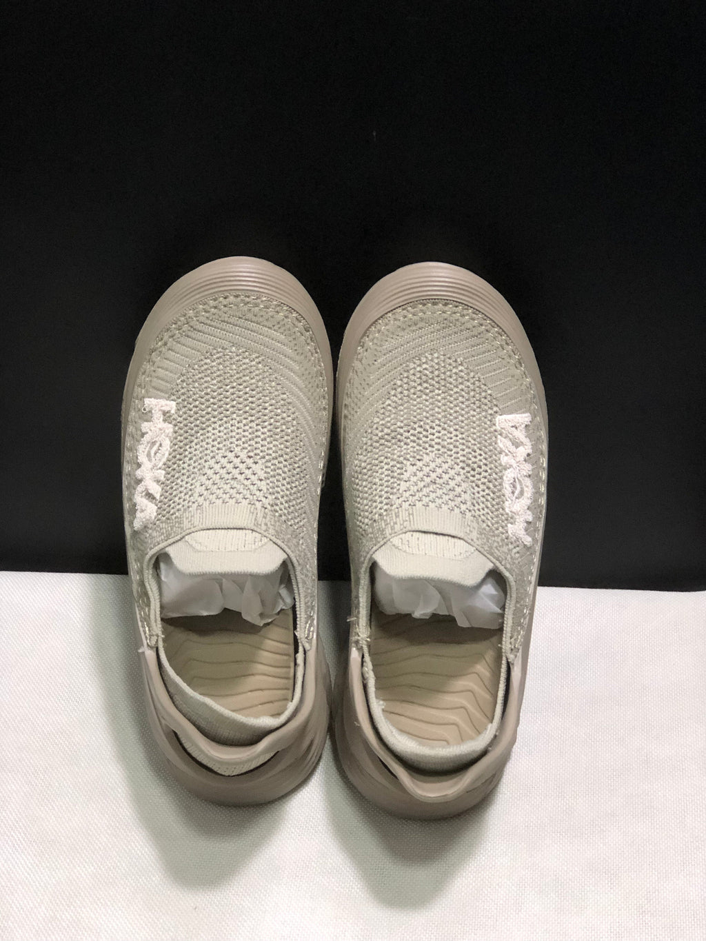 ONE ONE Restore TC by HOKA - product image from the listing.