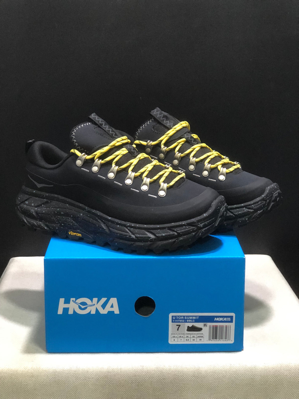 HOKA ONE ONE Tor in Summit - product image from the listing.