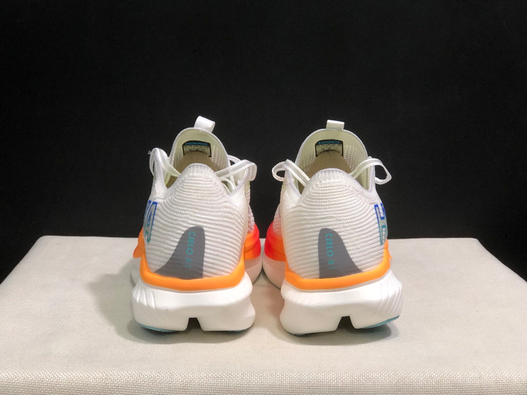 ONE ONE CIELO X1 by HOKA - product photo shown in the listing for this item.