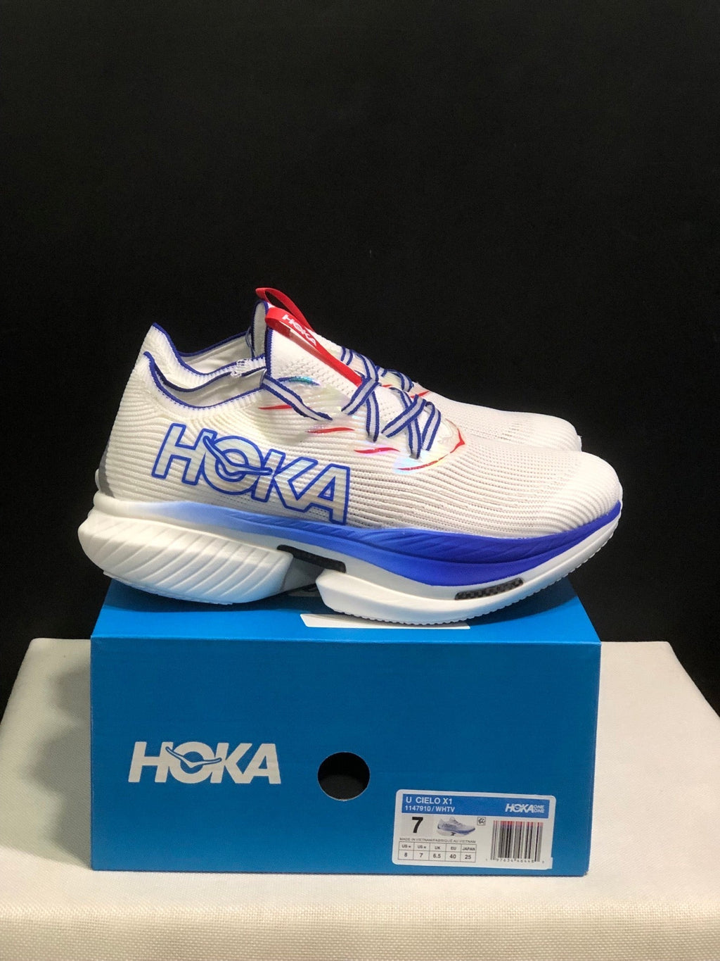 ONE ONE CIELO X1 by HOKA - product photo shown in the listing for this item.