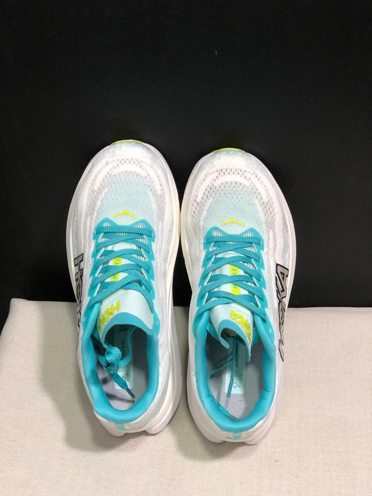 HOKA ONE ONE Mach X - product photo shown in the listing for this item.