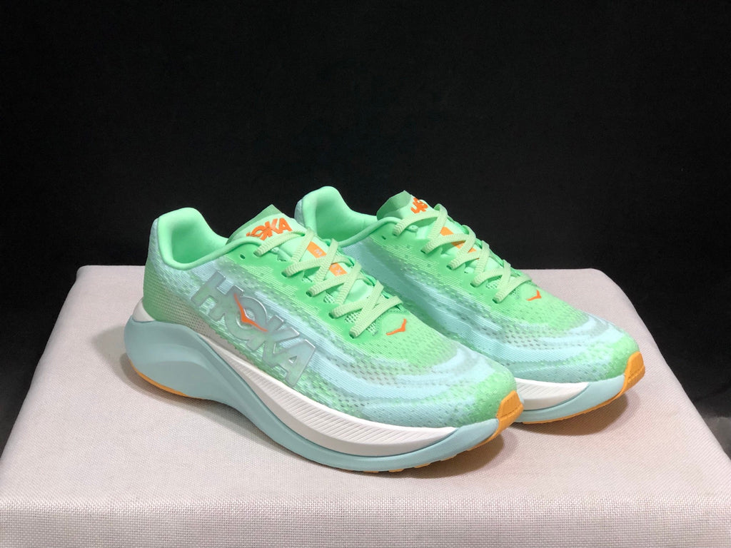 HOKA ONE ONE Mach X - product photo shown in the listing for this item.