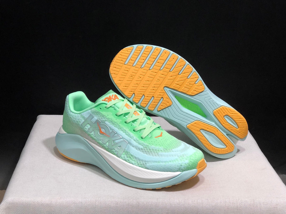 HOKA ONE ONE Mach X - product photo shown in the listing for this item.