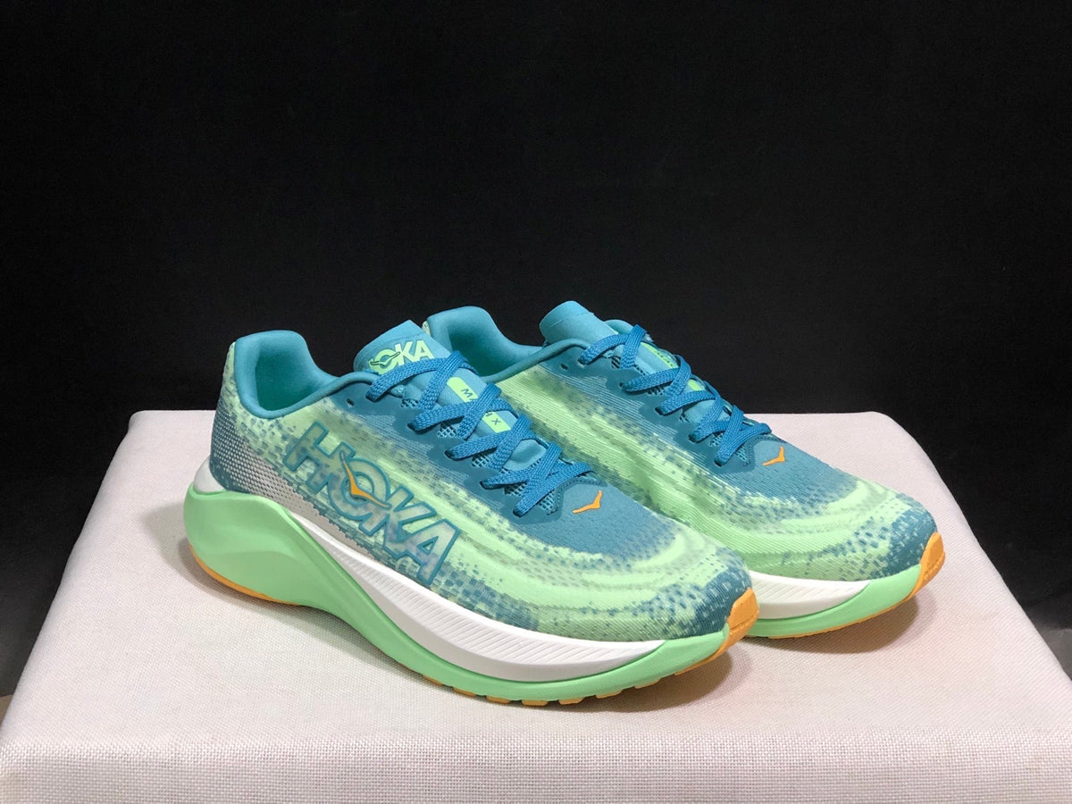 HOKA ONE ONE Mach X - product photo shown in the listing for this item.