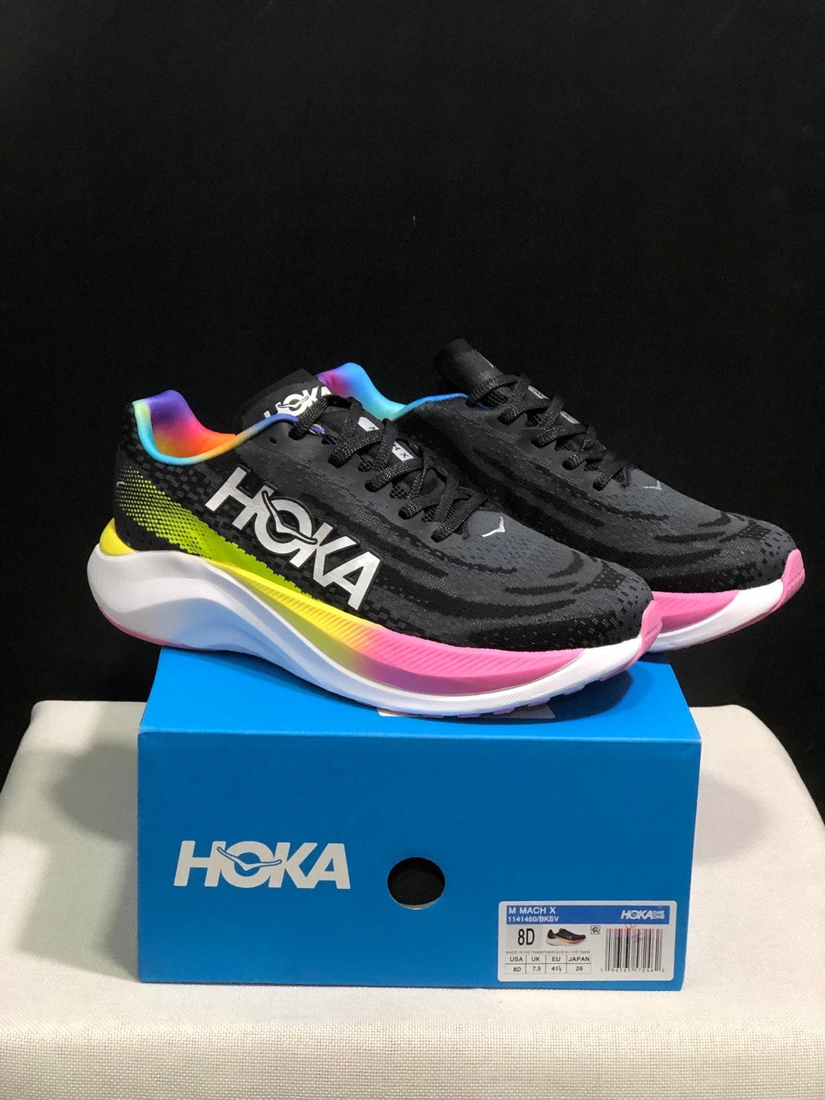 HOKA ONE ONE Mach X - product photo shown in the listing for this item.