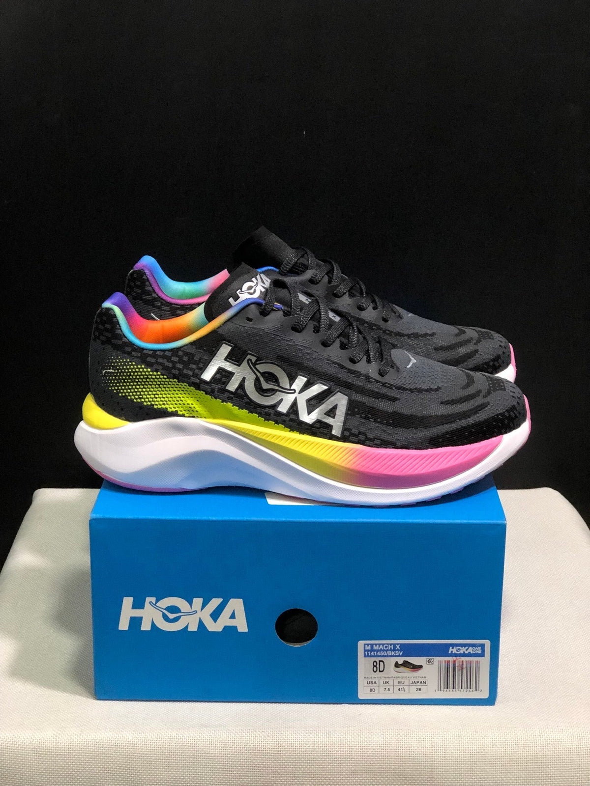HOKA ONE ONE Mach X - product photo shown in the listing for this item.