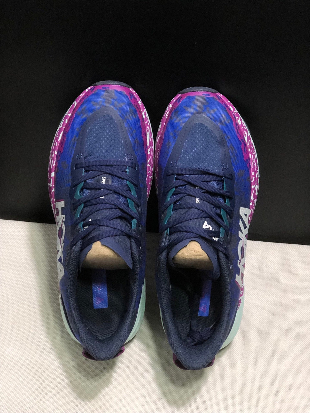 ONE ONE SPEED GOAT 6 by HOKA - product image from the listing.