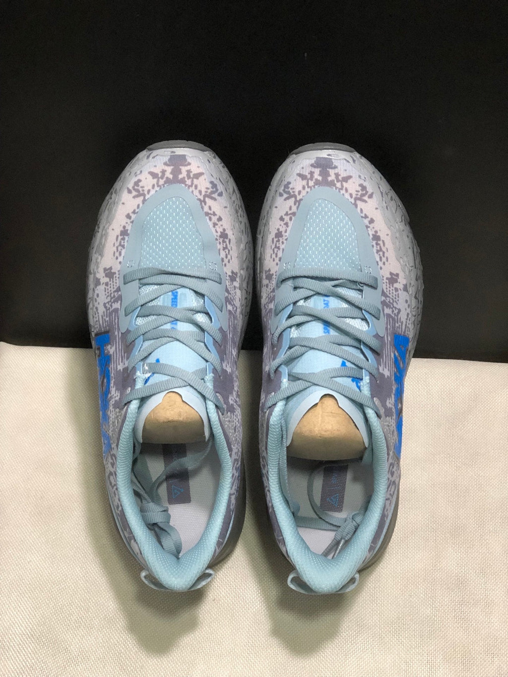 ONE ONE SPEED GOAT 6 by HOKA - product image from the listing.