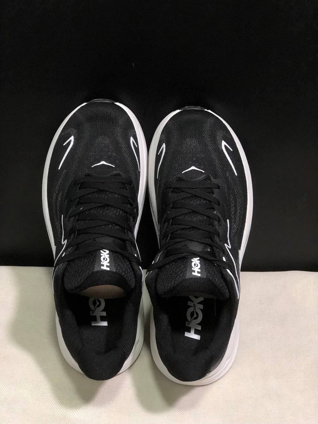 ONE ONE Clifton 10 by HOKA - product image from the listing.