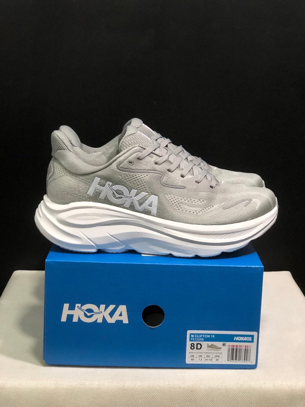 ONE ONE Clifton 10 by HOKA - product image from the listing.