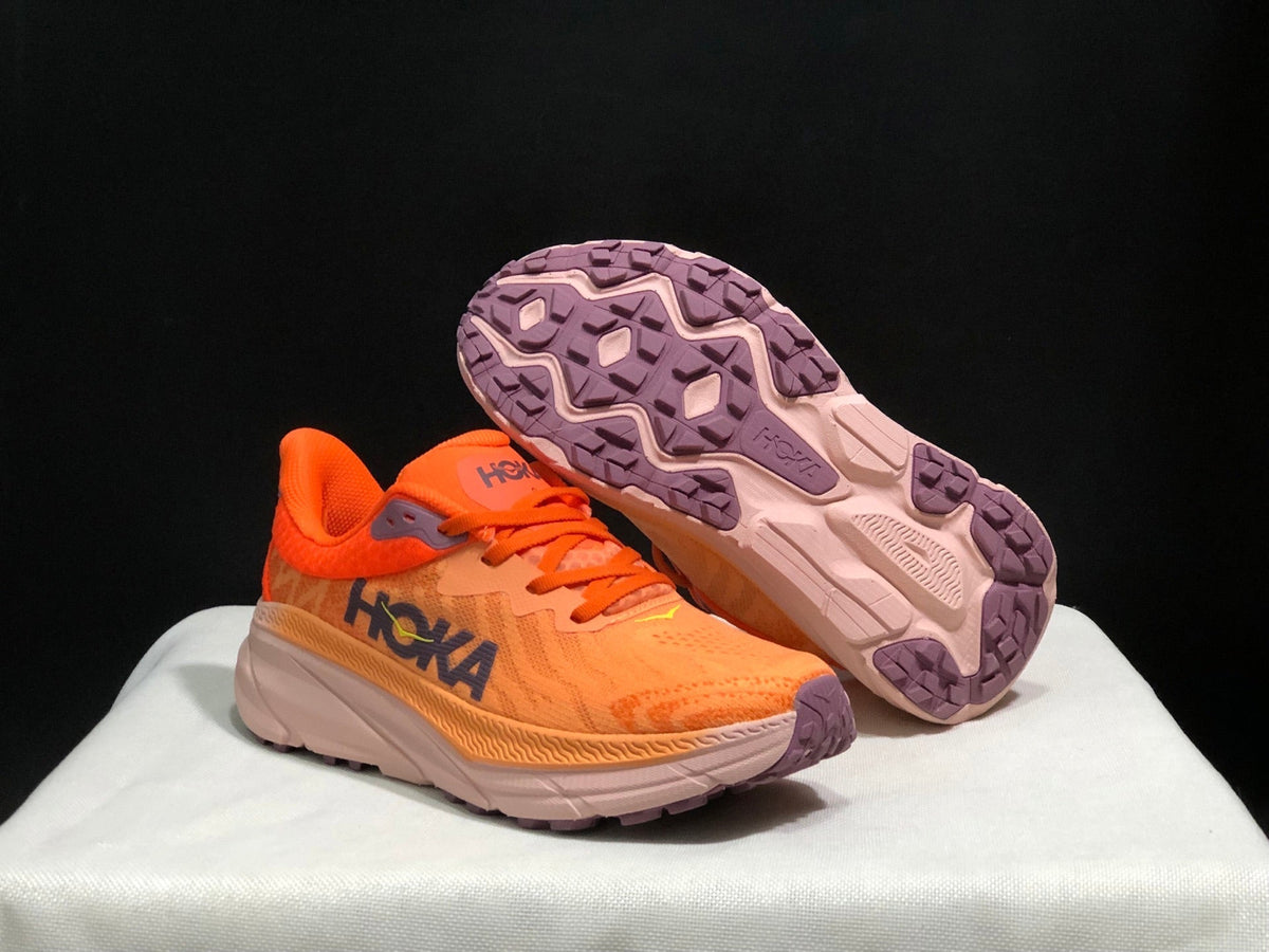 ONE ONE Challenger 7 by HOKA - product image from the listing.