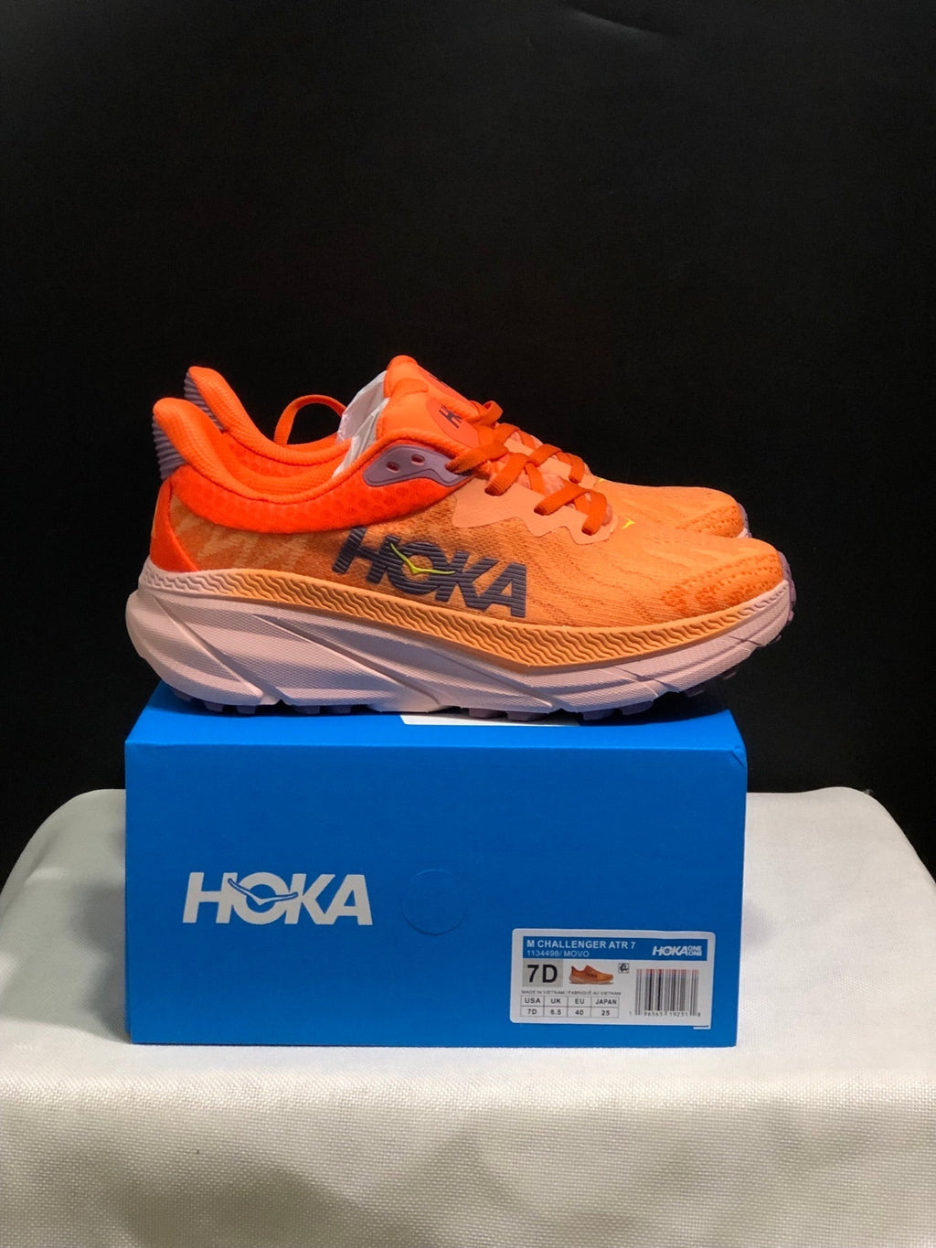 ONE ONE Challenger 7 by HOKA - product image from the listing.