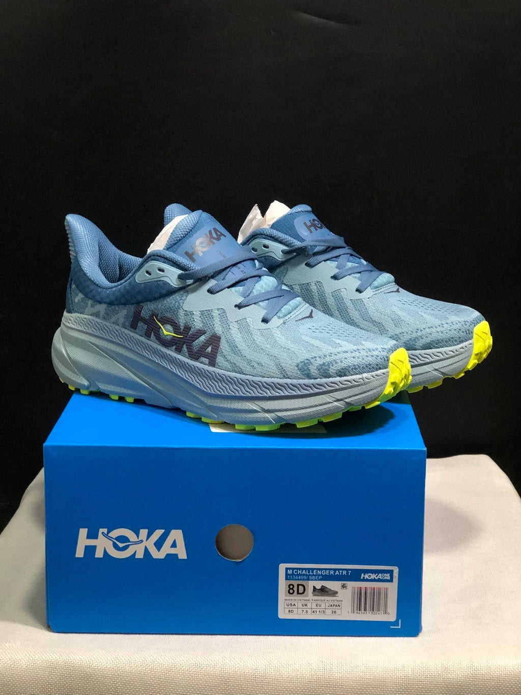 ONE ONE Challenger 7 by HOKA - product image from the listing.