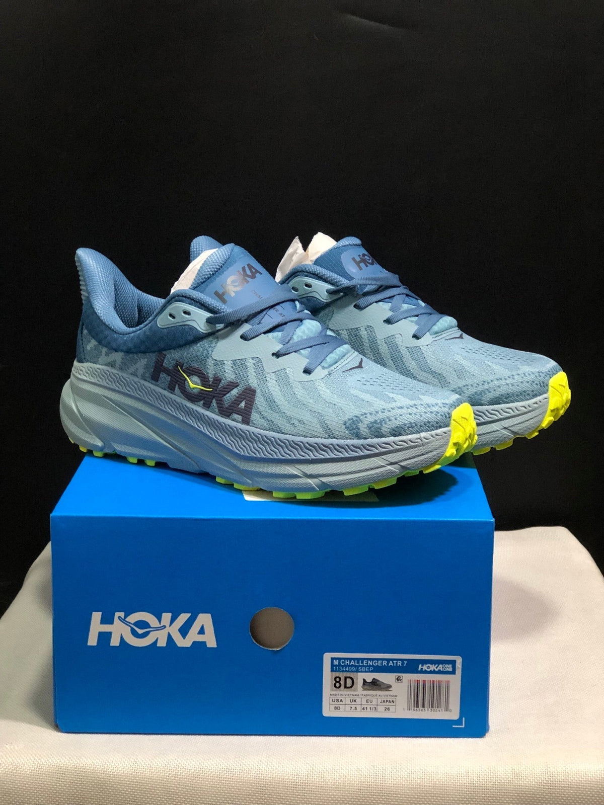 ONE ONE Challenger 7 by HOKA - product image from the listing.