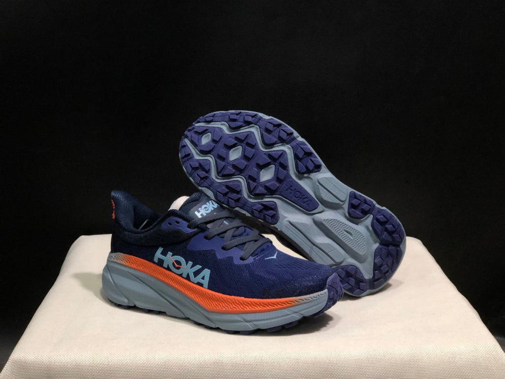 ONE ONE Challenger 7 by HOKA - product image from the listing.