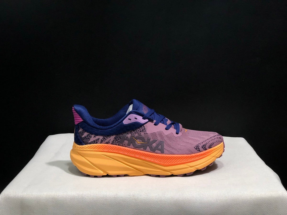 ONE ONE Challenger 7 by HOKA - product image from the listing.