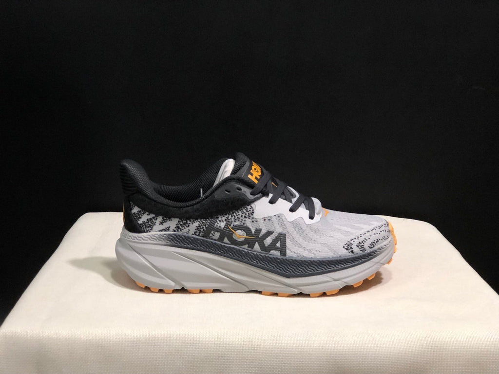 ONE ONE Challenger 7 by HOKA - product image from the listing.