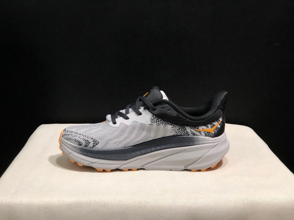 ONE ONE Challenger 7 by HOKA - product image from the listing.
