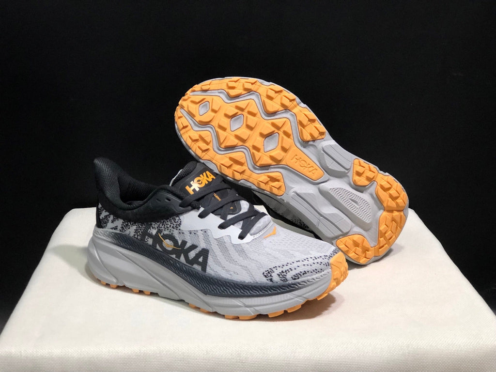 ONE ONE Challenger 7 by HOKA - product image from the listing.