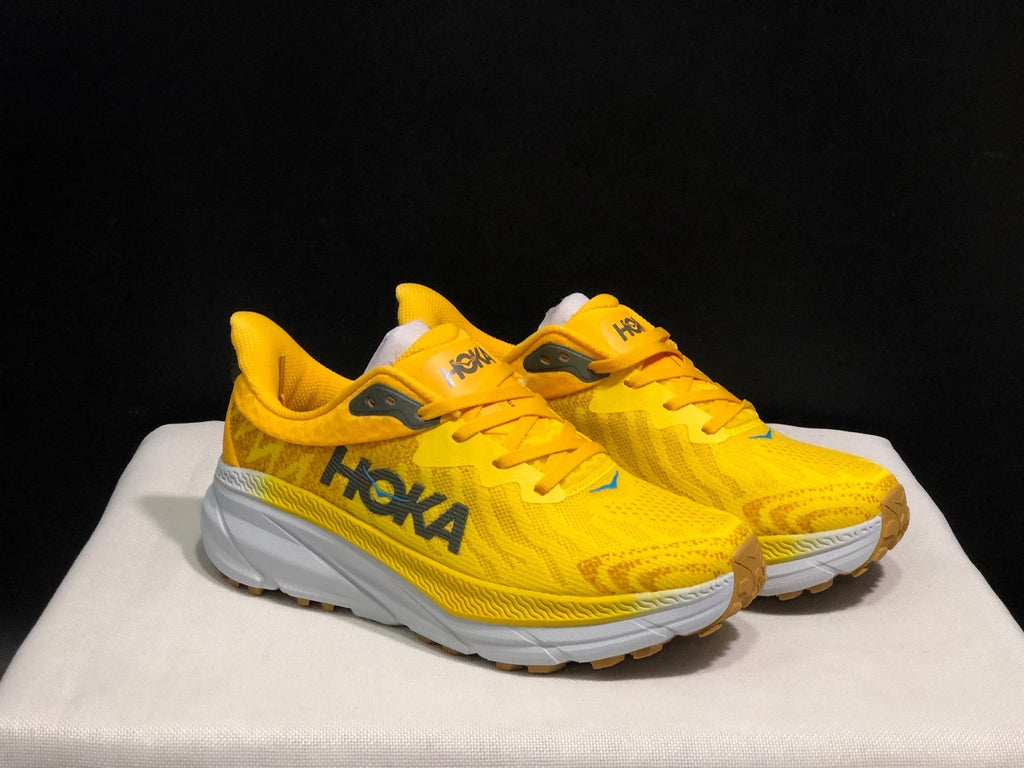 ONE ONE Challenger 7 by HOKA - product image from the listing.