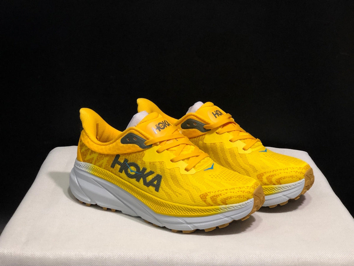 ONE ONE Challenger 7 by HOKA - product image from the listing.